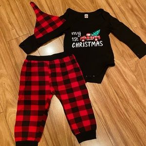 🌻 2/$15 NWOT My First Christmas Outfit Set
